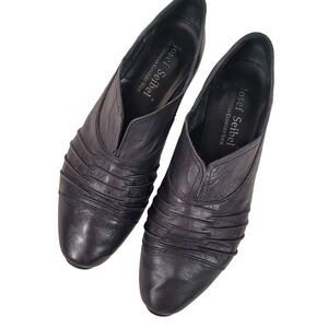 Josef Seibel Tina Black Leather Pleated V-Neck Low Heel Pumps EU 39 US 8 Comfort